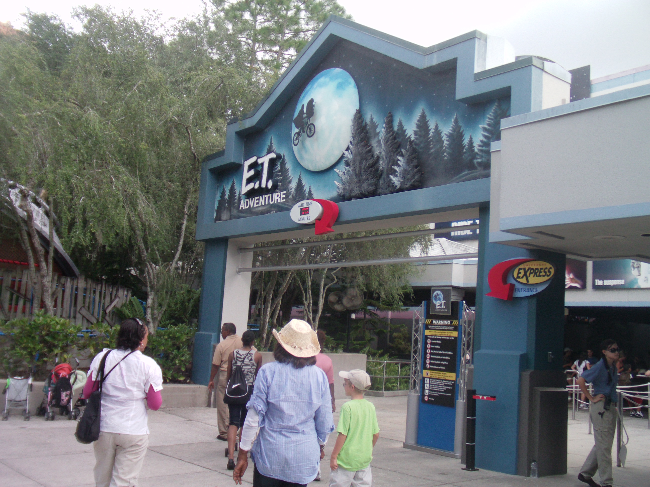 E.T. Adventure™