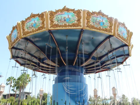 Foto 3 von Silly Symphony Swings