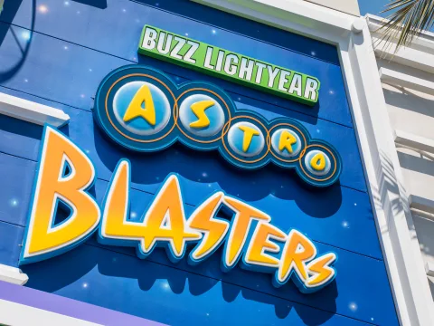Photo 3 of Buzz Lightyear Astro Blasters
