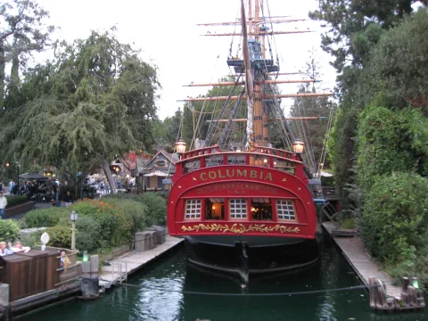 Foto 2 von Sailing Ship Columbia