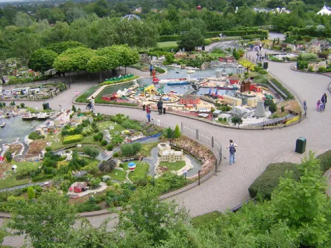 Photo 2 de Miniland