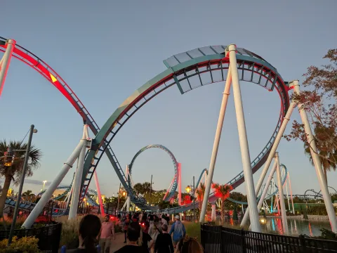 Foto 3 av Pipeline: The Surf Coaster