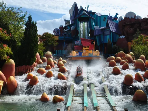 Foto 2 av Dudley Do-Right's Ripsaw Falls®