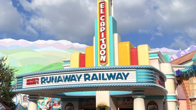 Mickey & Minnie's Runaway Railway