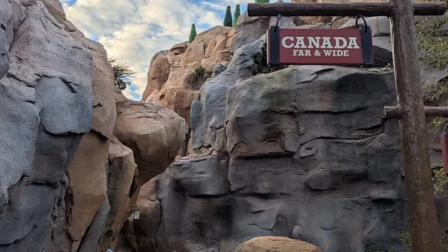 Canada Far and Wide in Circle-Vision 360