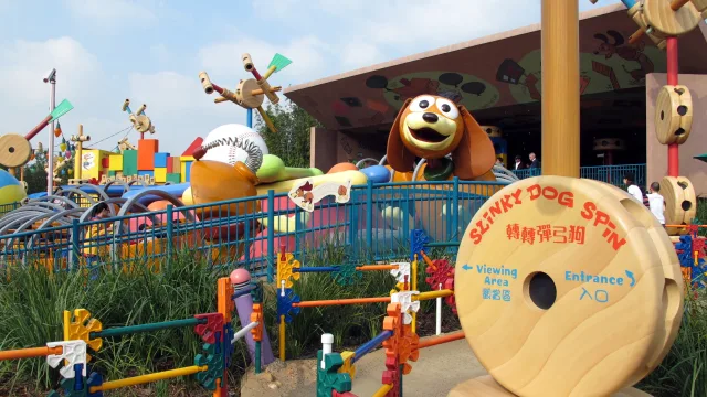 Slinky Dog Spin