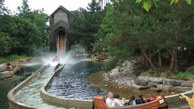 Pirate Falls Treasure Quest