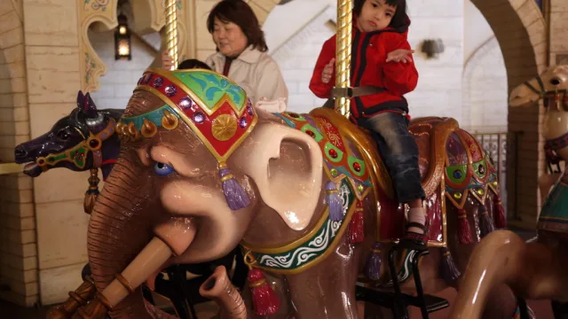 Caravan Carousel