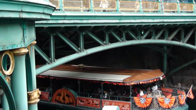 DisneySea Transit Steamer Line (Mediterranean Harbor)