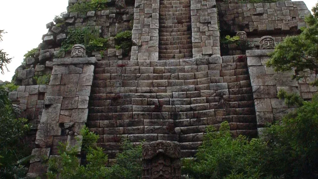 Indiana Jones Adventure®: Temple of the Crystal Skull