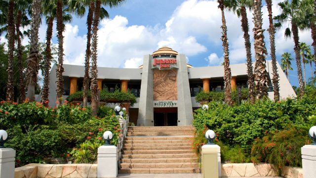 Jurassic Park Discovery Center™