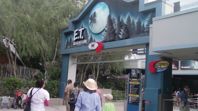 E.T. Adventure™