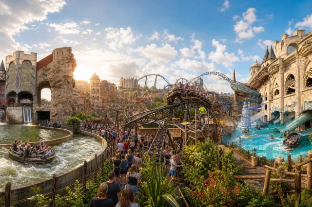 Wartezeiten Phantasialand & Toverland: Wasser zieht davon