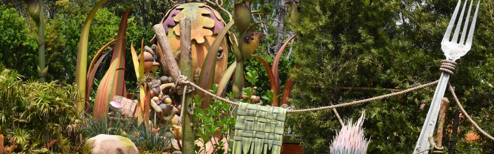 Fairy Tinker Bell's Busy Buggies