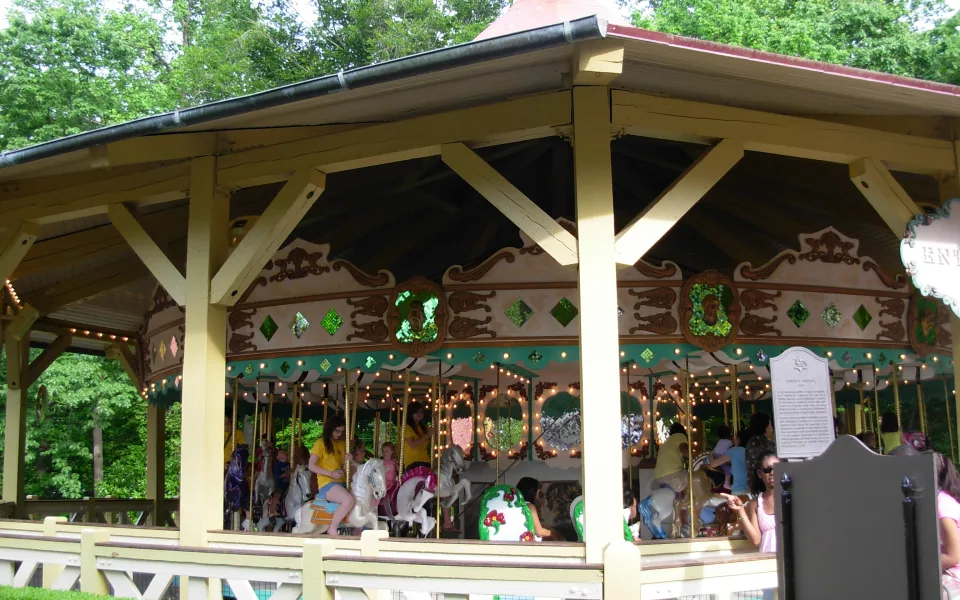Photo 1 de Kinder Karussel