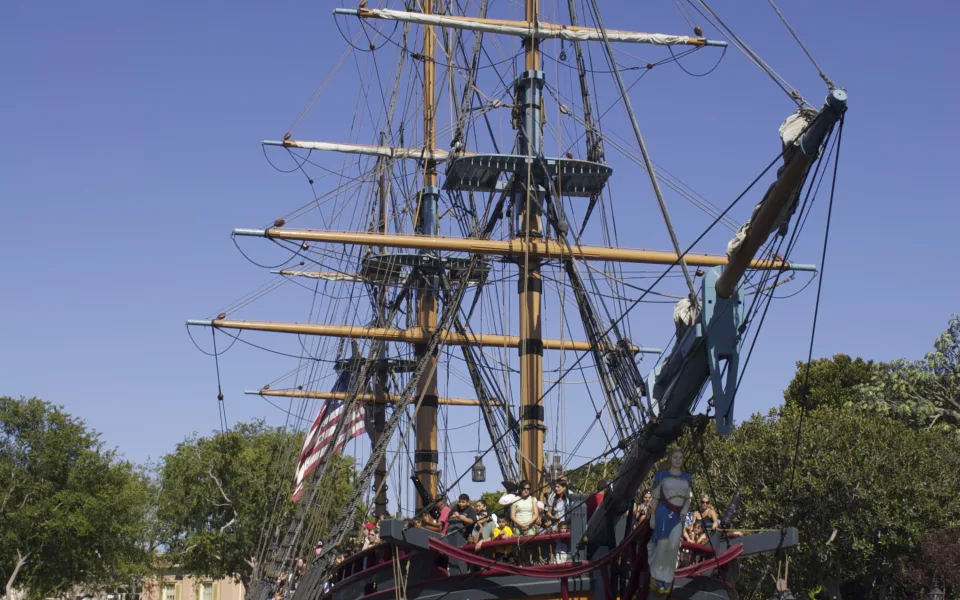 Foto 1 von Sailing Ship Columbia