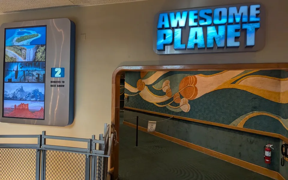 Photo 1 of Awesome Planet