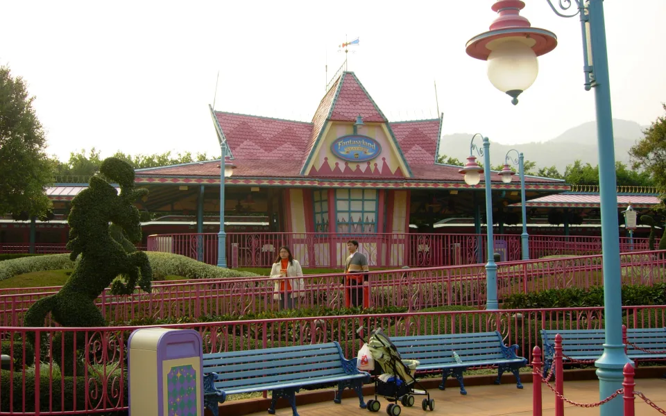 Foto 1 van Hong Kong Disneyland Railroad – Fantasyland Station
