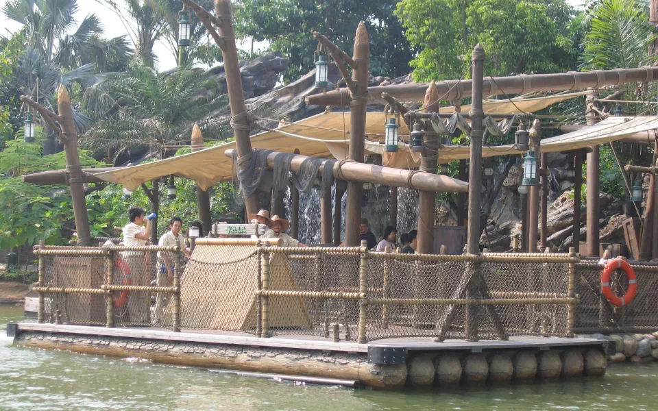 Foto 1 van Rafts to Tarzan's Treehouse