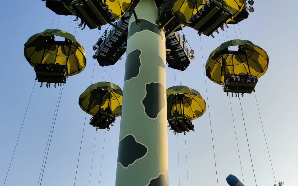 Foto 1 van Toy Soldier Parachute Drop