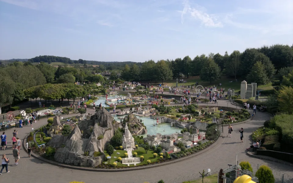 Photo 1 de Miniland