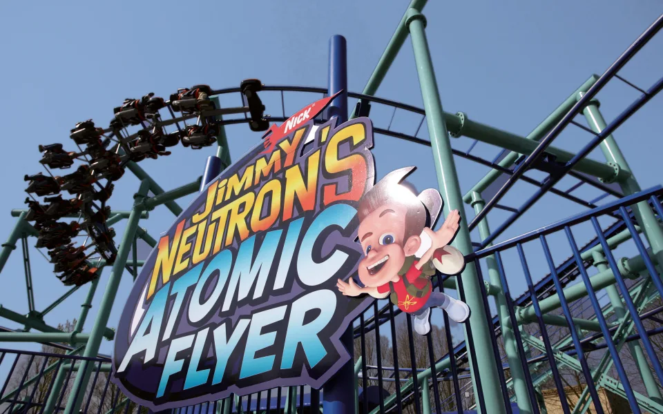 Foto 1 av Jimmy Neutron’s Atomic Flyer