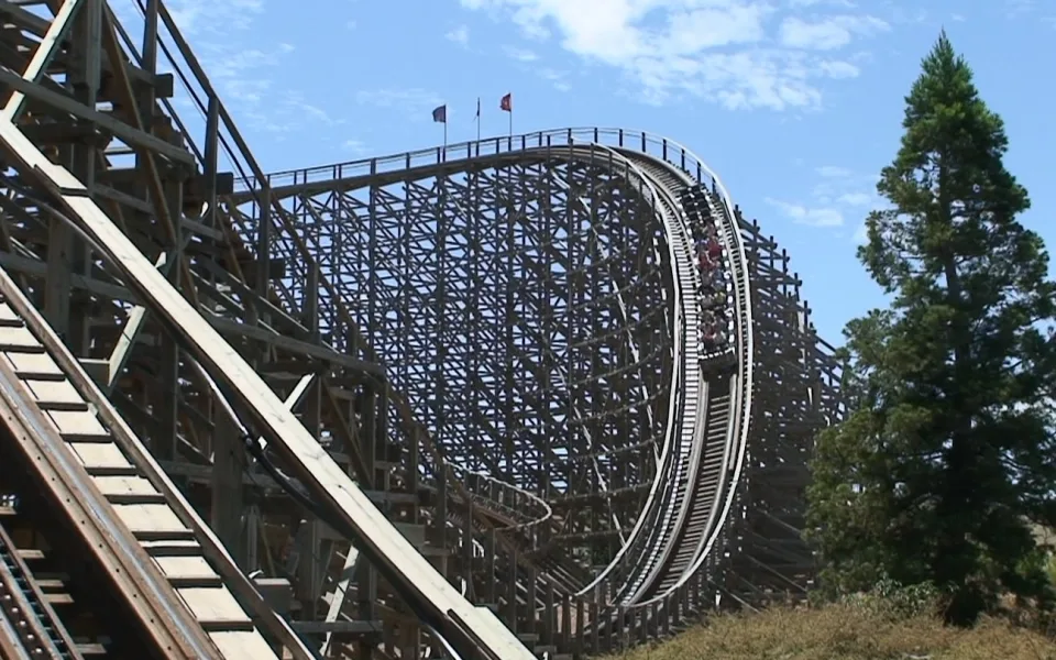 Foto 1 de Coaster Express