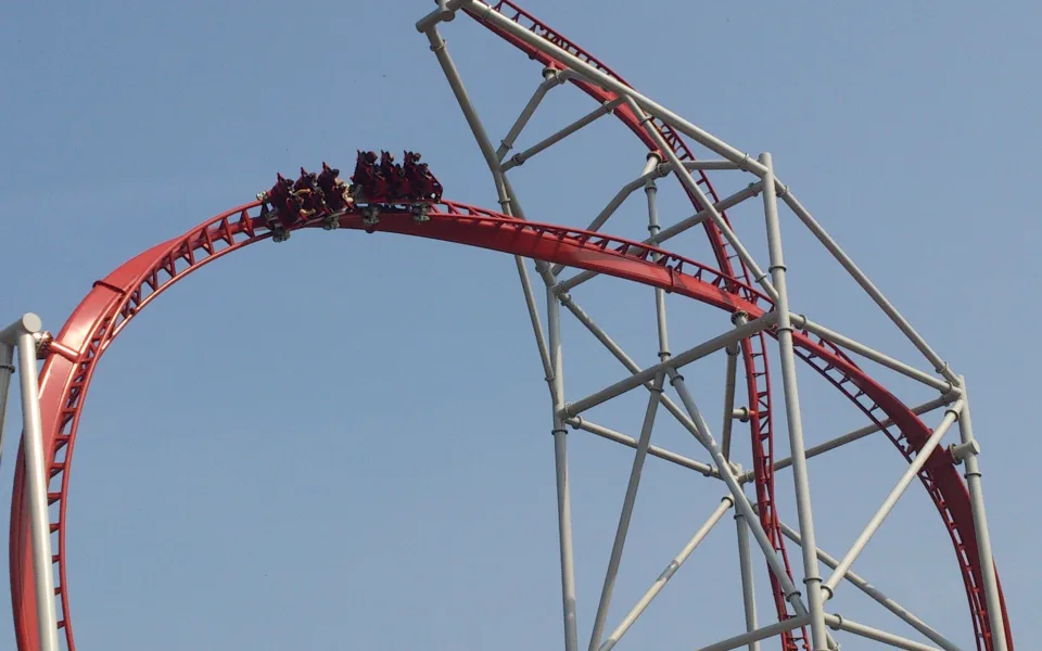 Foto 1 av 100% Wolf – The family roller coaster
