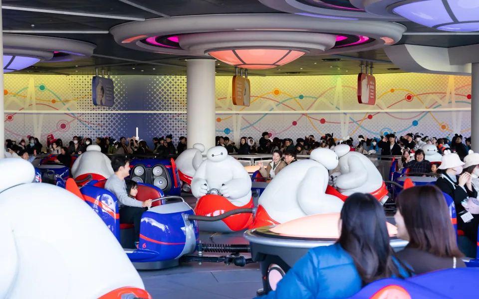 Foto 1 von The Happy Ride with Baymax